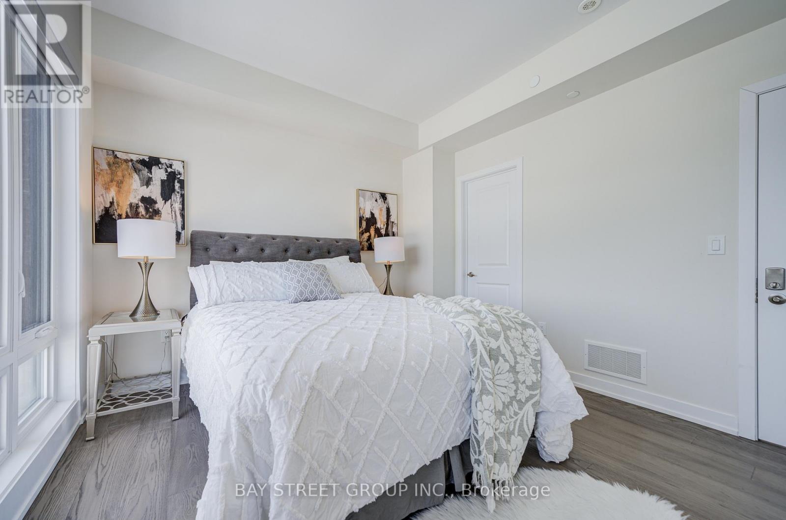 51 Credit Lane, Richmond Hill, ON - Indoor Photo Showing Bedroom