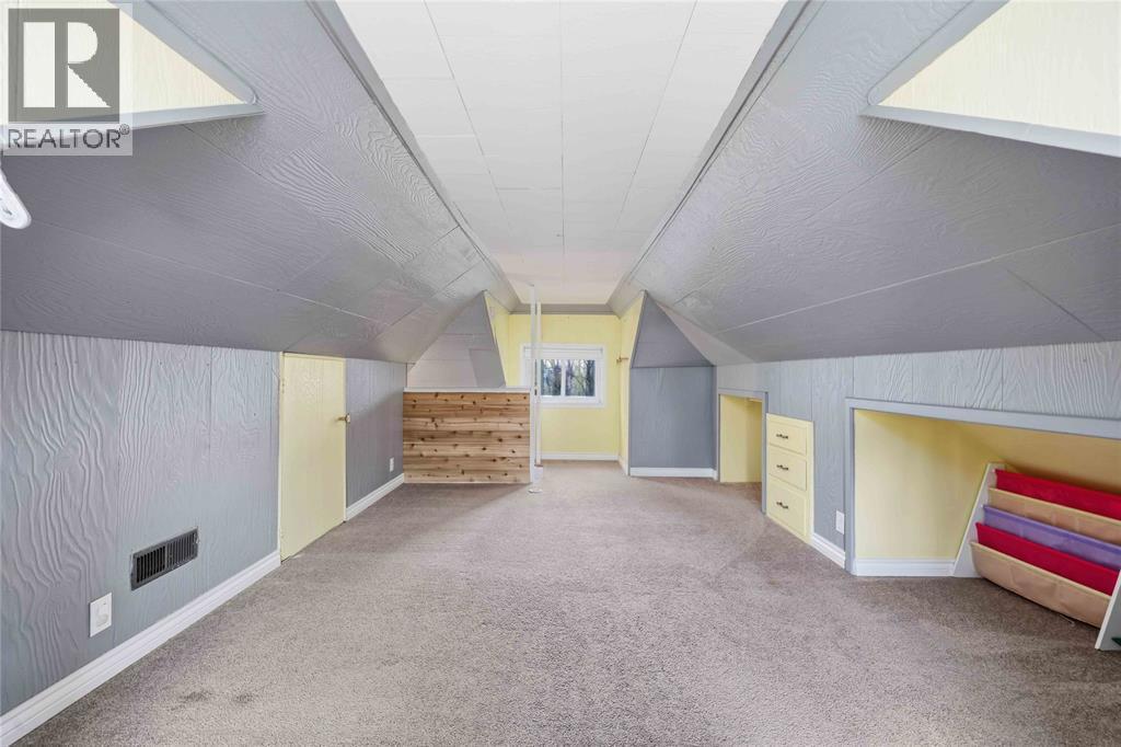 2346 Sydenham Avenue, St Clair, ON - Indoor Photo Showing Other Room