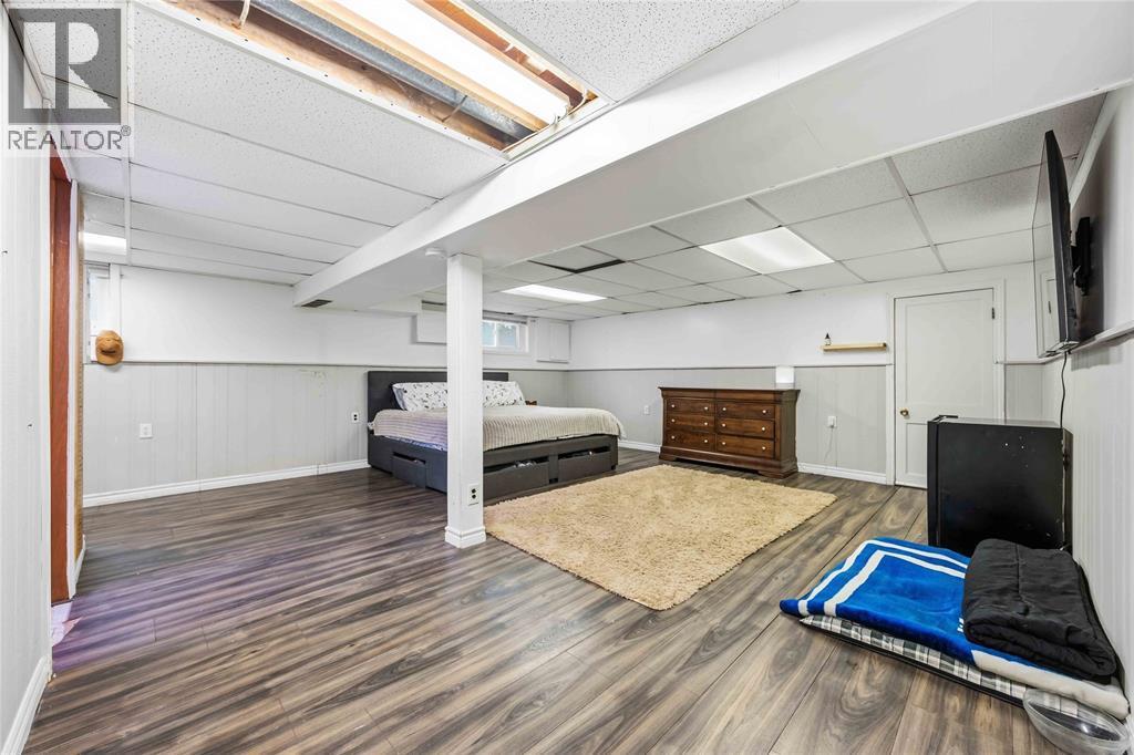 2346 Sydenham Avenue, St Clair, ON - Indoor