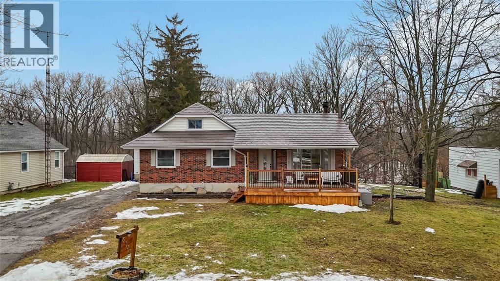 2346 Sydenham Avenue, St Clair, ON - Outdoor With Deck Patio Veranda