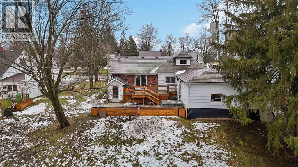 2346 Sydenham Avenue, St Clair, ON - Outdoor With Deck Patio Veranda