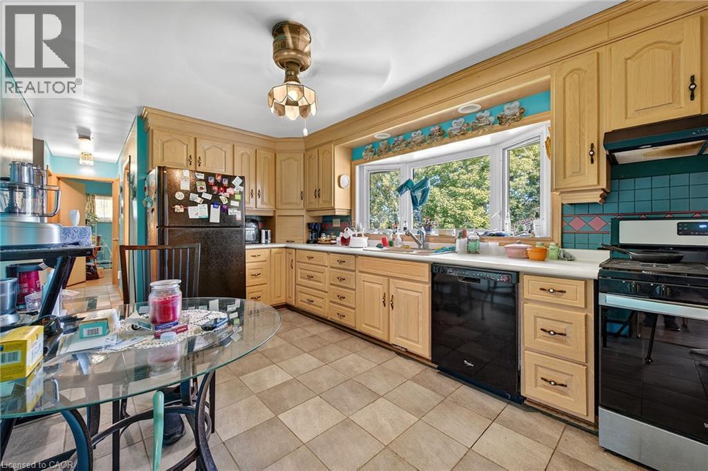 182 Sweets Corners Road, Selkirk, ON - Indoor Photo Showing Kitchen