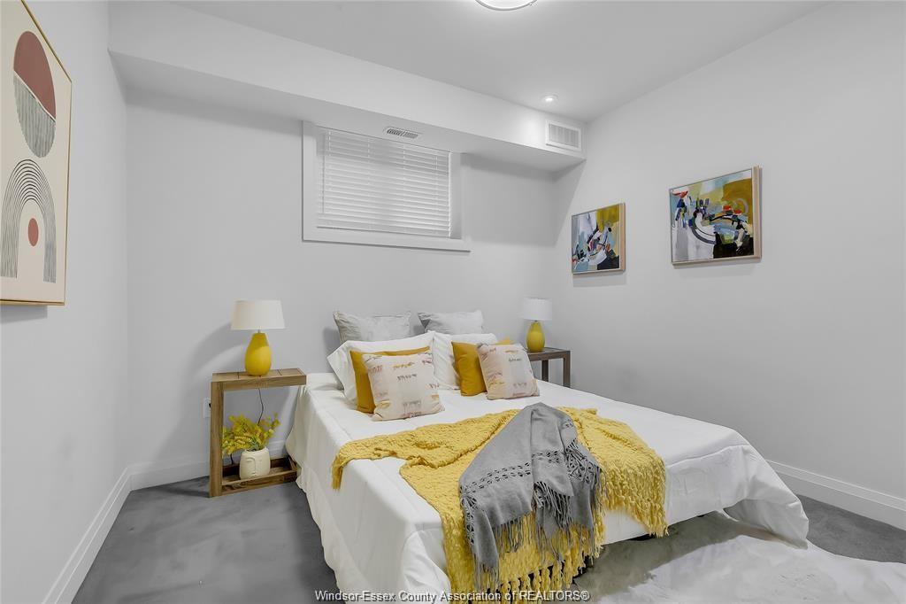 301-233 Watson, Windsor, ON