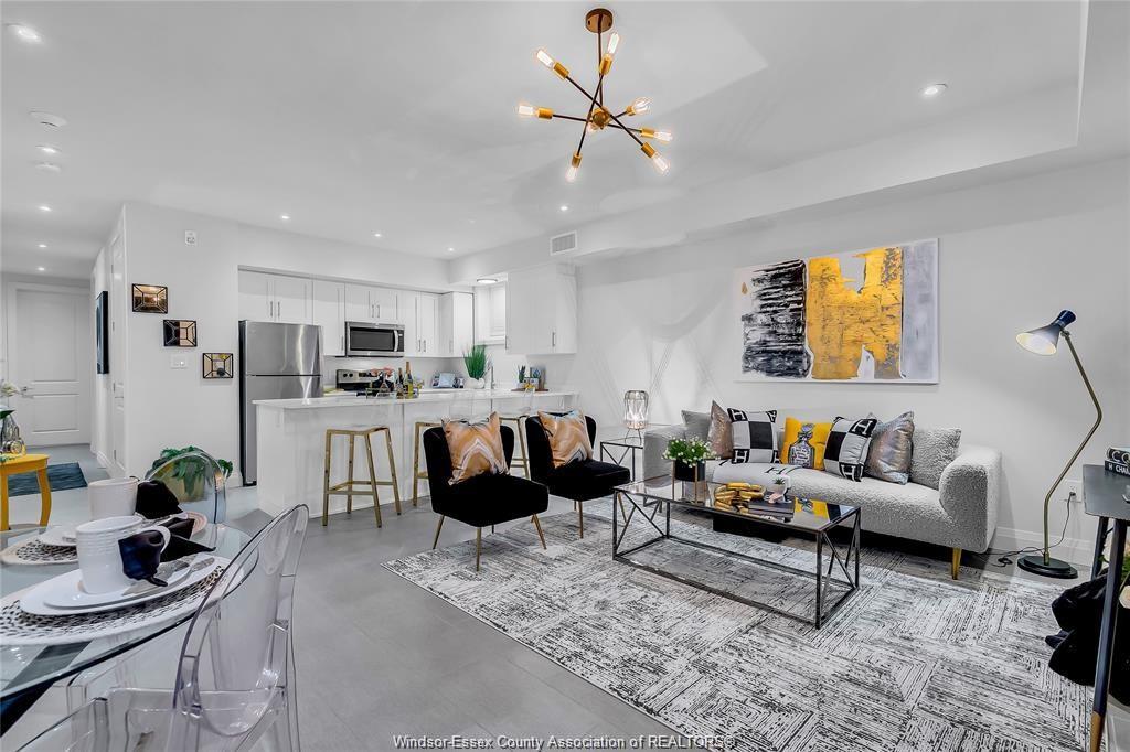 301-233 Watson, Windsor, ON