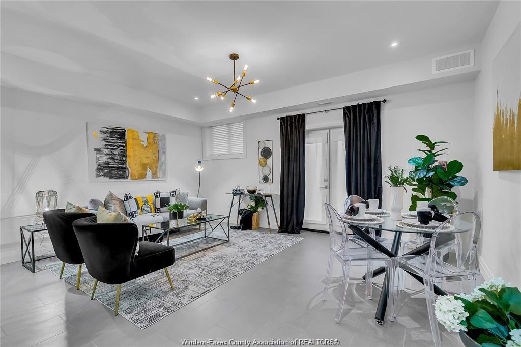 301-233 Watson, Windsor, ON