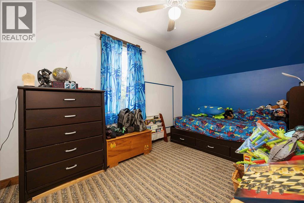 3201 Park Street, Brooke-Alvinston, ON - Indoor Photo Showing Bedroom
