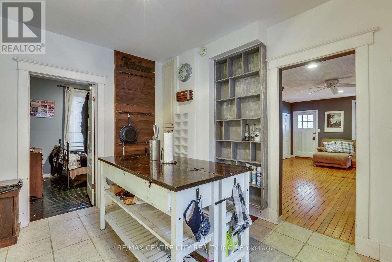 430 Kathleen Avenue, London East (East H), ON - Indoor Photo Showing Other Room