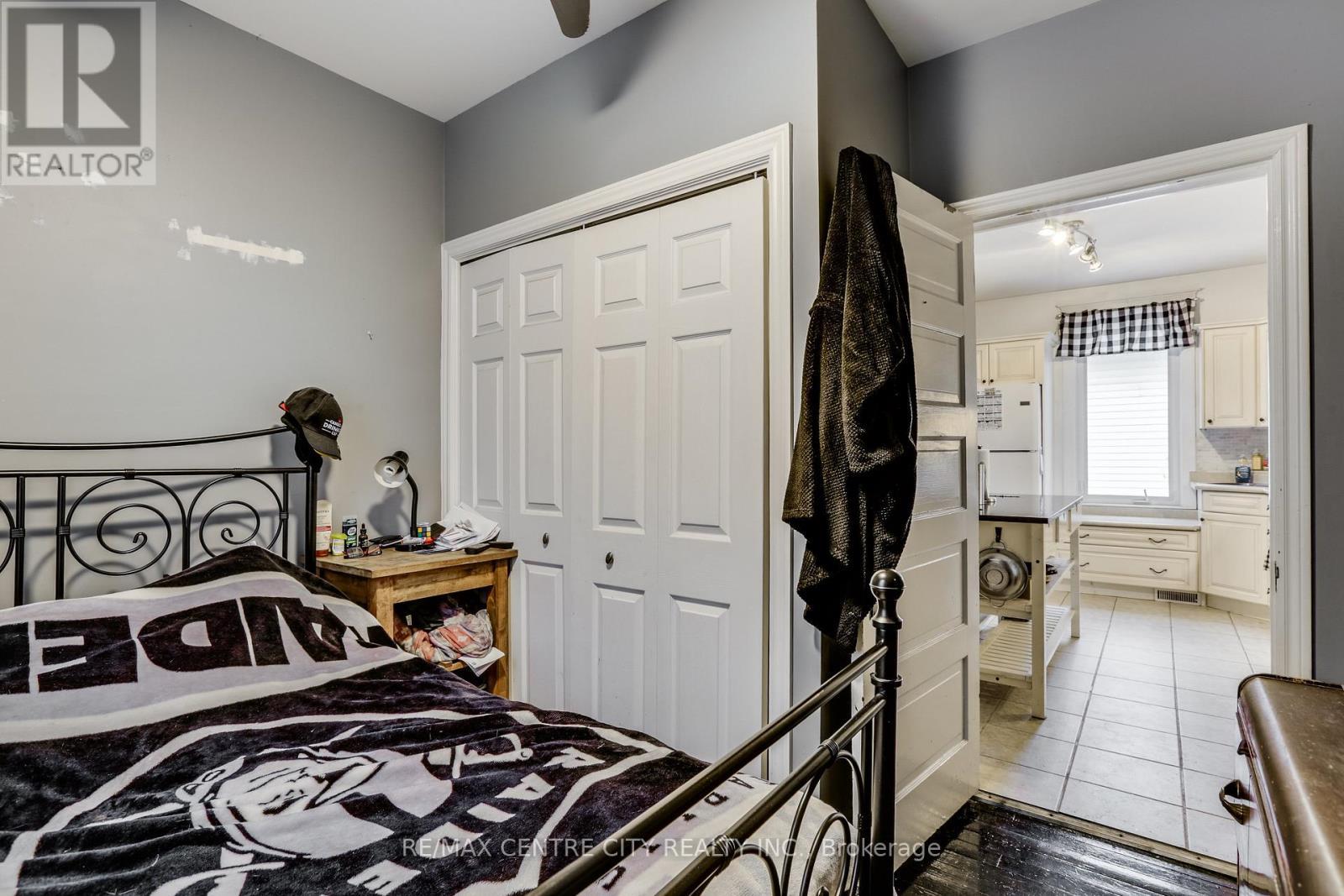 430 Kathleen Avenue, London East (East H), ON - Indoor