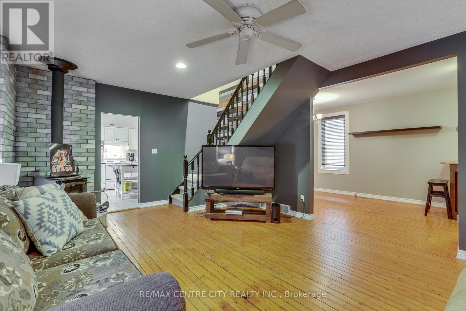 430 Kathleen Avenue, London East (East H), ON - Indoor