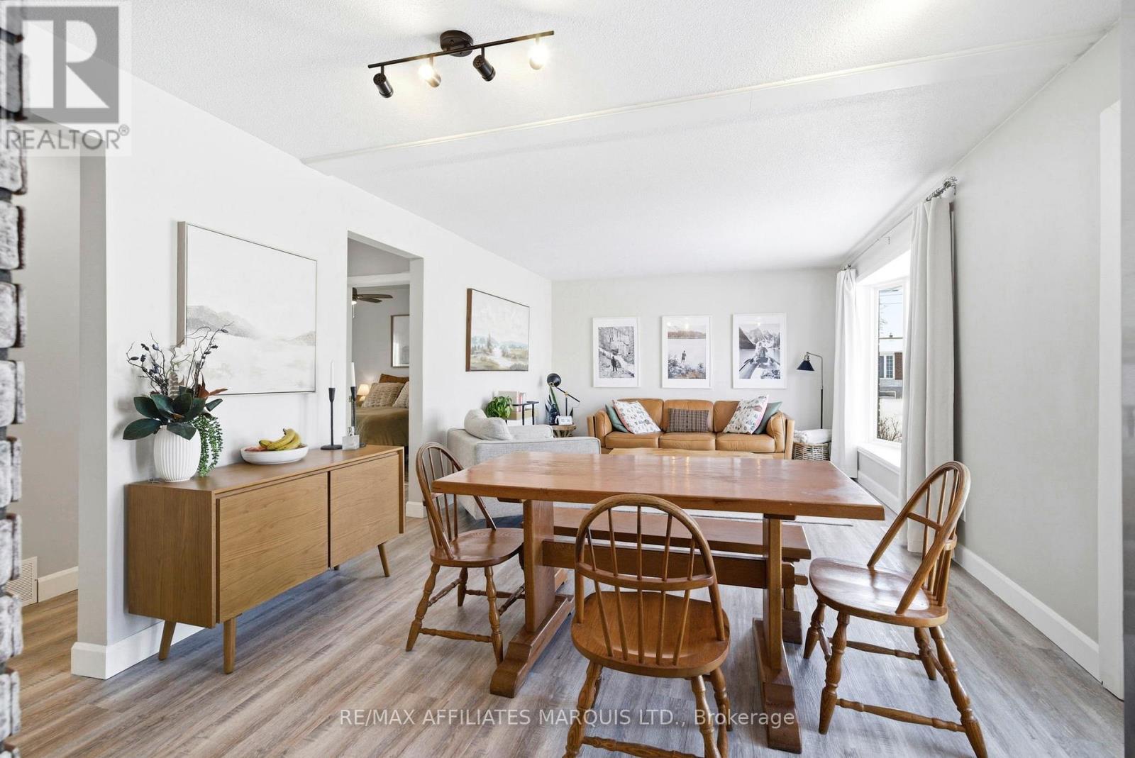 1057 Roy Avenue, Cornwall, ON - Indoor Photo Showing Dining Room