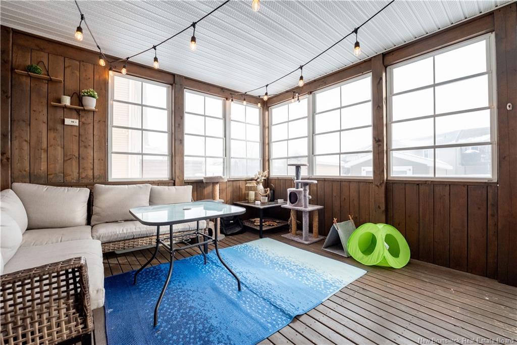 73 Lakeburn Ave, Dieppe, NB