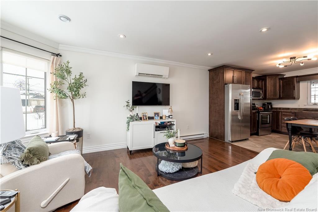 73 Lakeburn Ave, Dieppe, NB