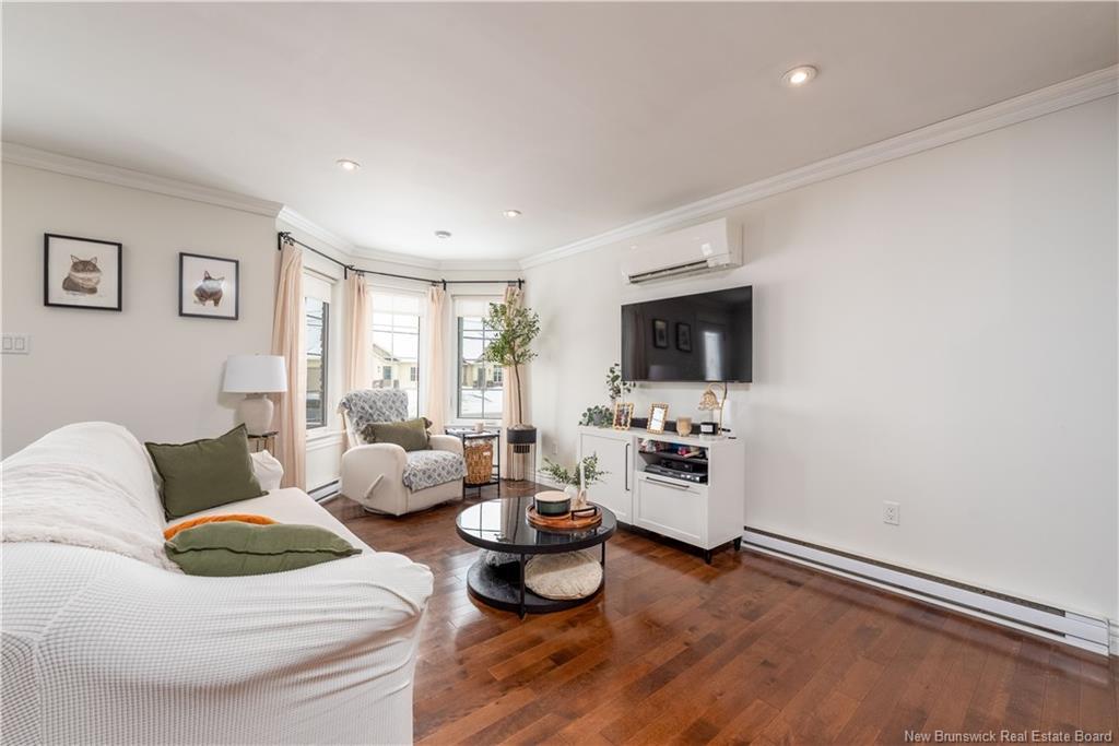 73 Lakeburn Ave, Dieppe, NB