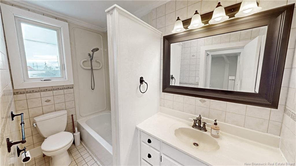 160 Midwood Ave, Saint John, NB