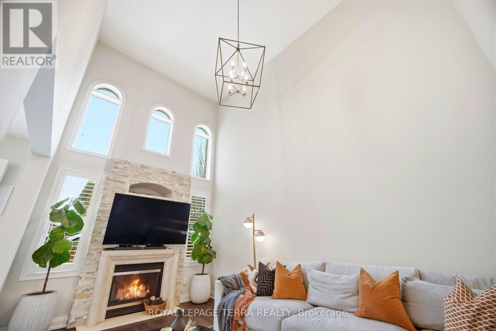 19 Scarlett Trail, Vaughan, ON - Indoor Photo Showing Living Room With Fireplace