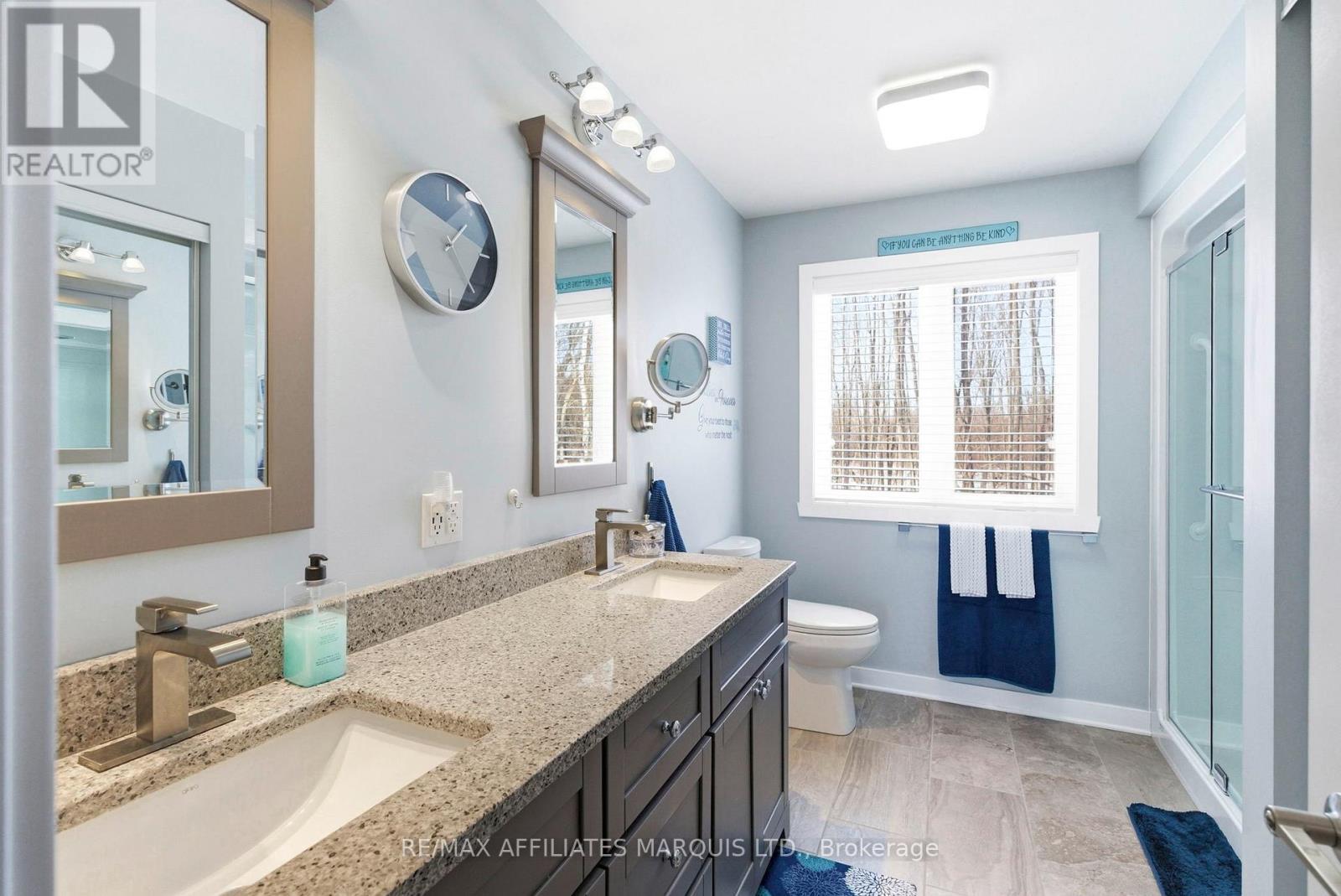 6625 Sutherland Avenue, South Glengarry, ON - Indoor Photo Showing Bathroom