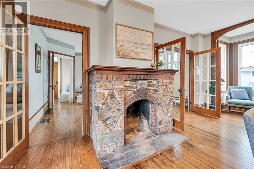 7 Greenock Street E, Port Dover, ON - Indoor Photo Showing Living Room With Fireplace