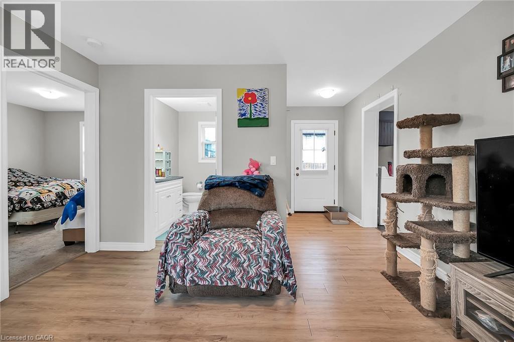 7 Greenock Street E, Port Dover, ON - Indoor Photo Showing Bedroom