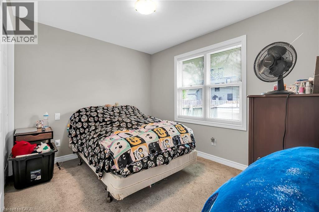 7 Greenock Street E, Port Dover, ON - Indoor Photo Showing Bedroom