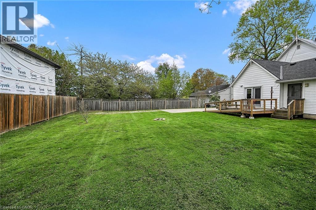 7 Greenock Street E, Port Dover, ON - Outdoor