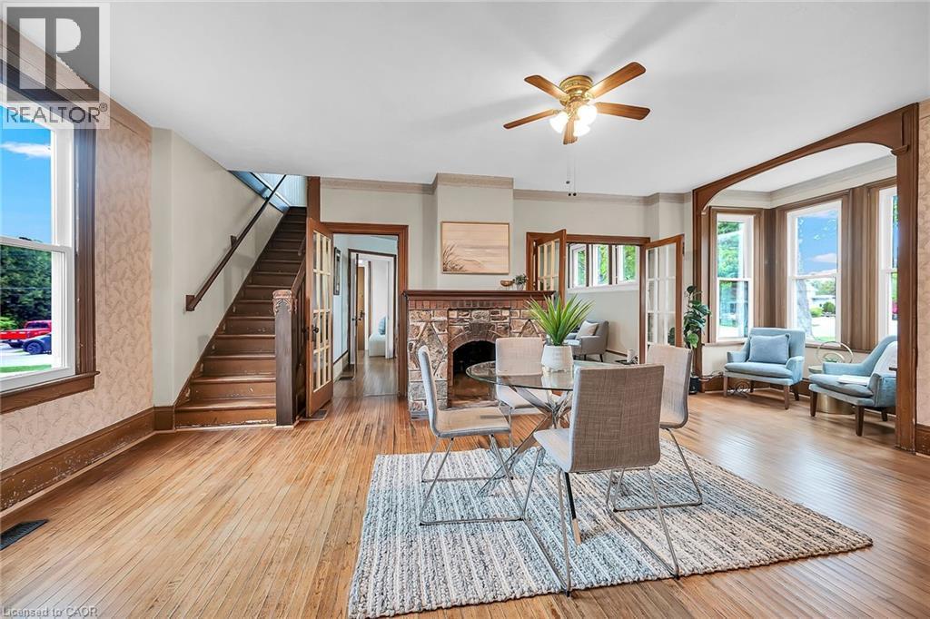 7 Greenock Street E, Port Dover, ON - Indoor Photo Showing Living Room With Fireplace