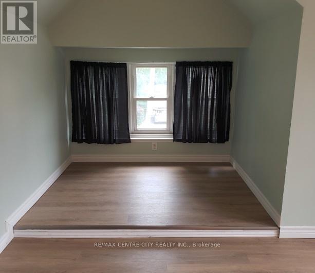 248 Emery Street E, London South (South F), ON - Indoor Photo Showing Other Room