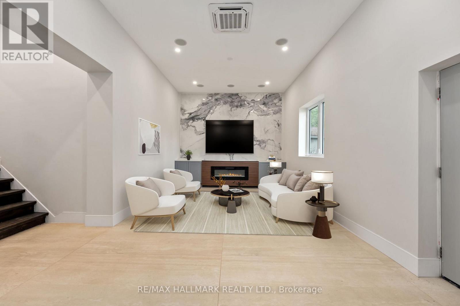 21 King High Avenue, Toronto, ON - Indoor With Fireplace