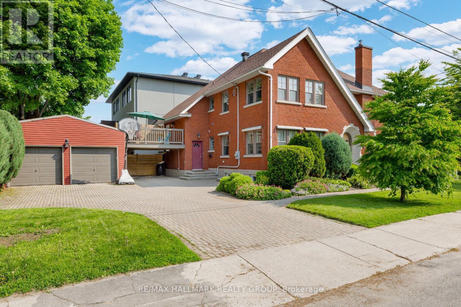 1 Iona Street, Ottawa, ON - Outdoor