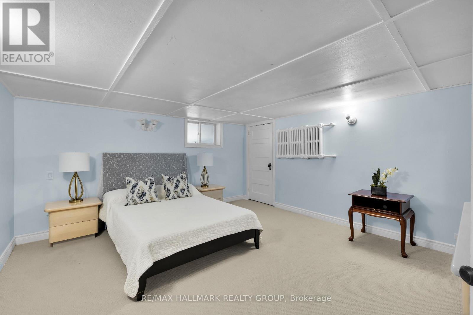 1 Iona Street, Ottawa, ON - Indoor Photo Showing Bedroom