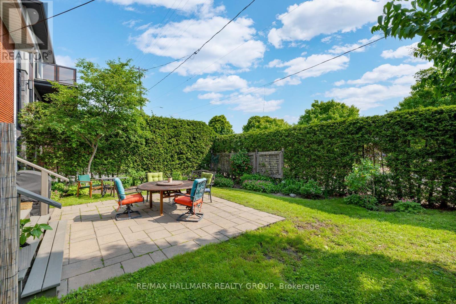 1 Iona Street, Ottawa, ON - Outdoor