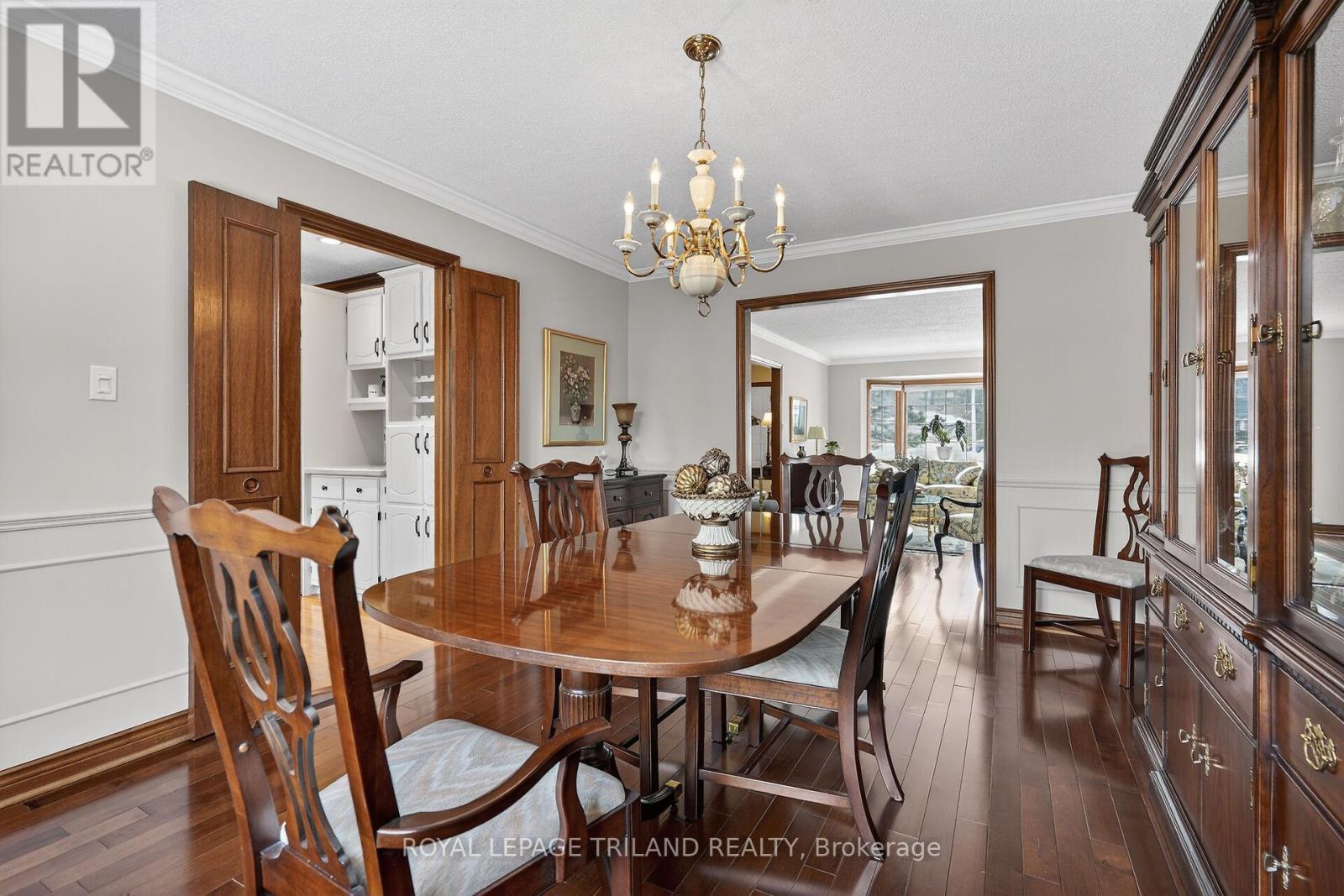 Main Floor: Dining Room - 126 Somerset Road, London South (South K), ON - Indoor Photo Showing Dining Room