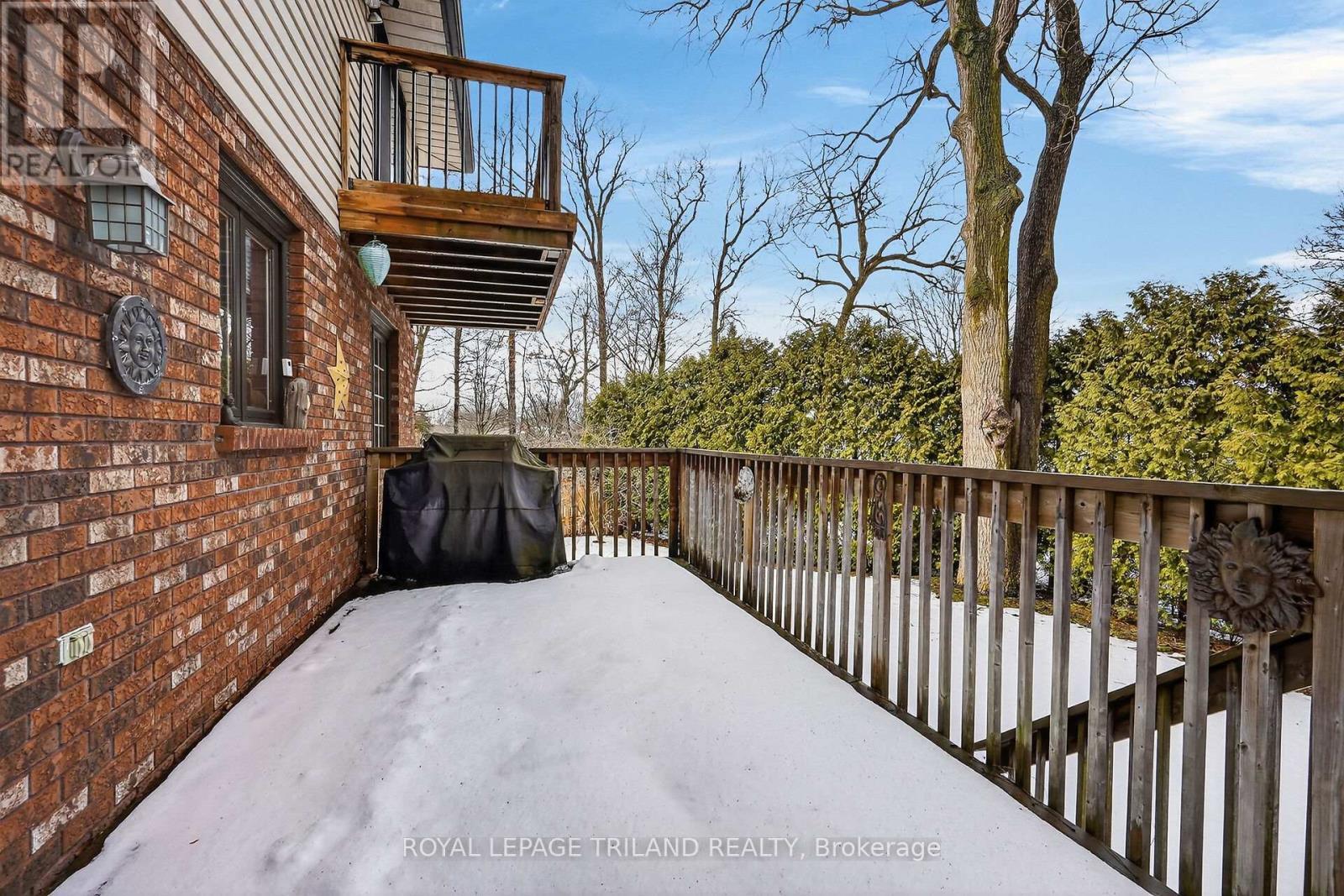 Backyard: Deck Space - 126 Somerset Road, London South (South K), ON - Outdoor