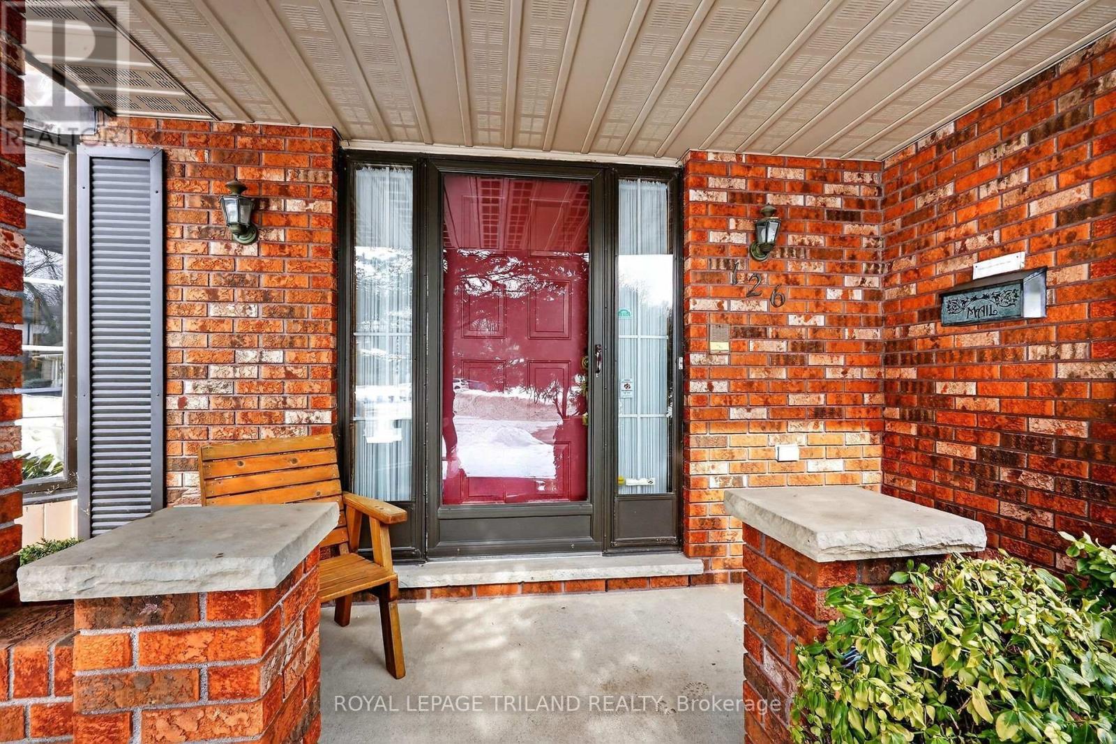 Welcome Home! - 126 Somerset Road, London South (South K), ON - Outdoor With Deck Patio Veranda