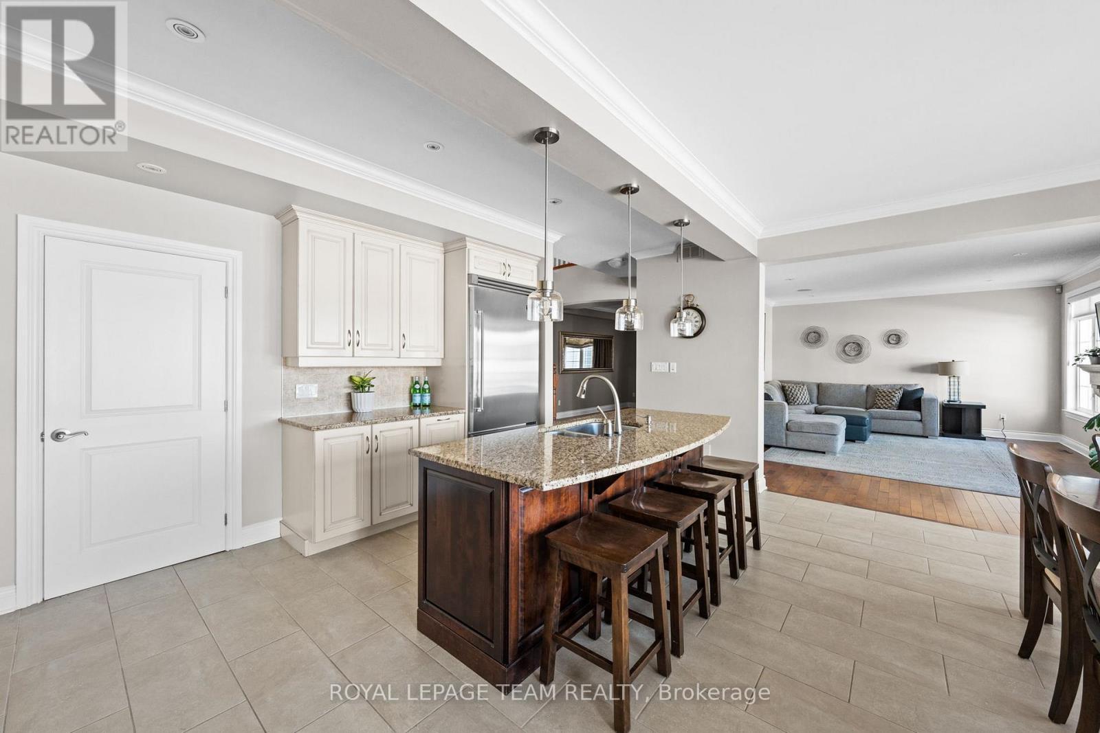 430 Kilmarnock Way, Ottawa, ON - Indoor