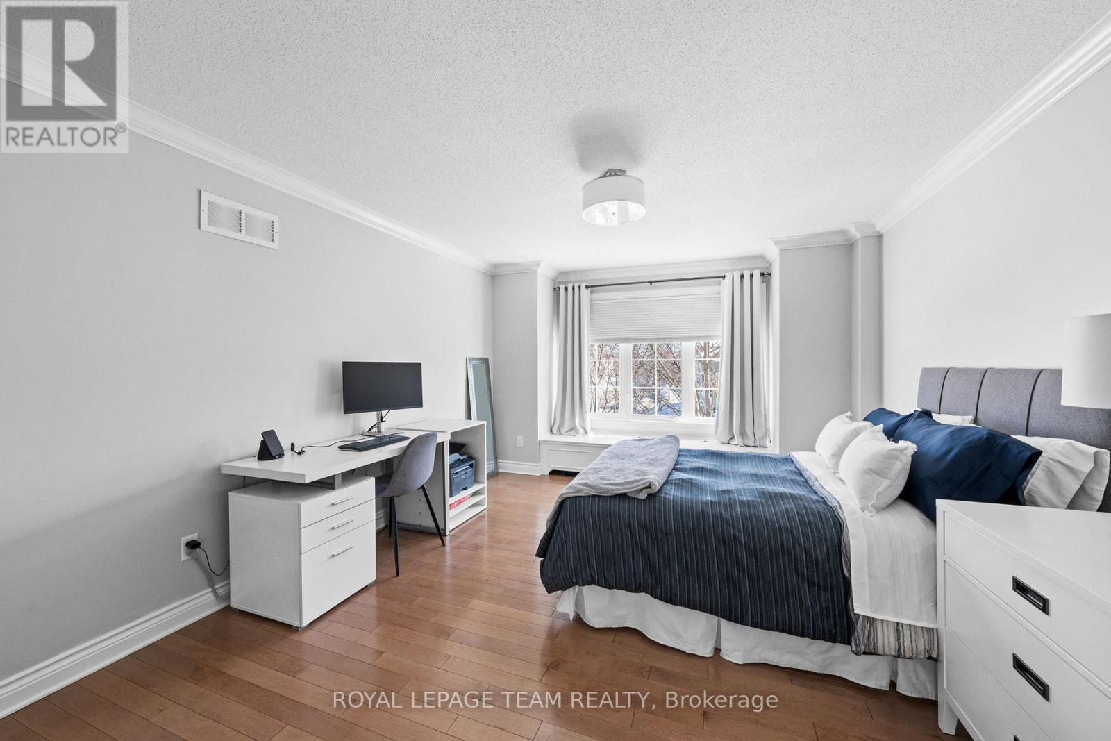 430 Kilmarnock Way, Ottawa, ON - Indoor Photo Showing Bedroom