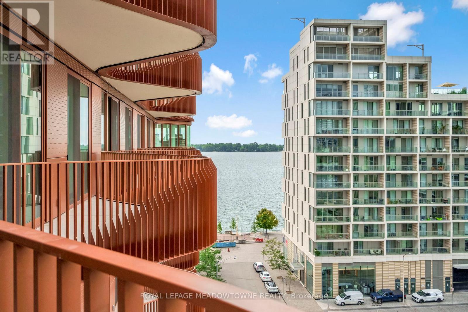 826 - 155 Merchants' Wharf, Toronto, ON - With Body Of Water With Balcony