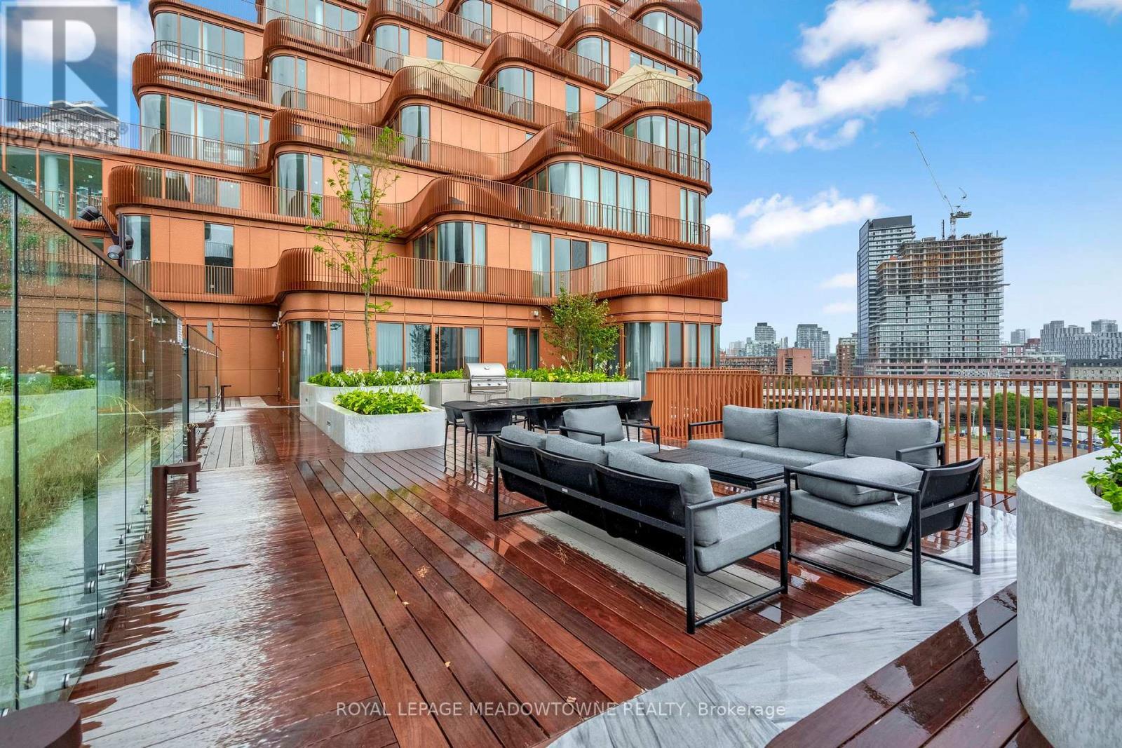 826 - 155 Merchants' Wharf, Toronto, ON - Outdoor