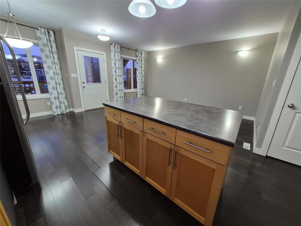 1 35 Lilac Place, Niverville, MB - Indoor