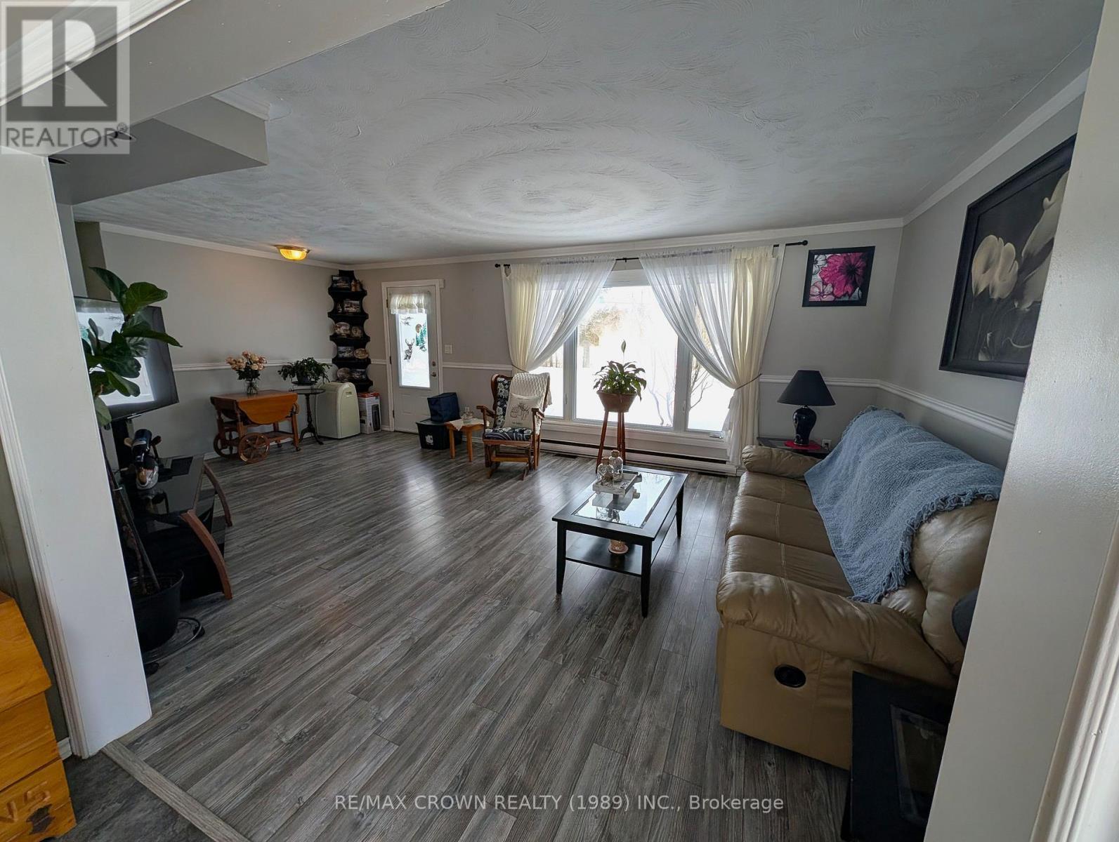 129 Bertha Road, East Ferris, ON - Indoor