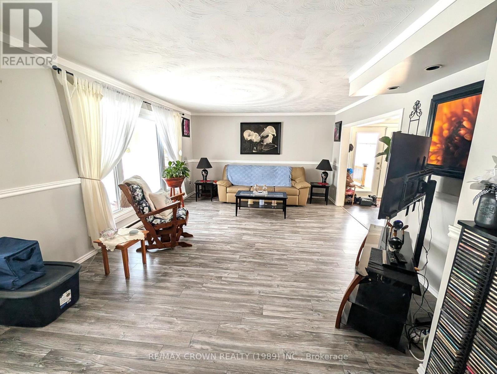 129 Bertha Road, East Ferris, ON - Indoor