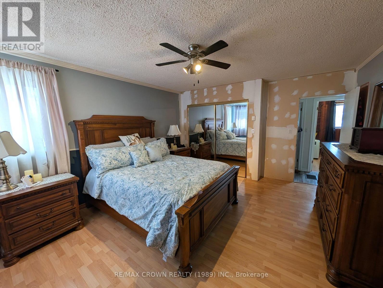 129 Bertha Road, East Ferris, ON - Indoor Photo Showing Bedroom
