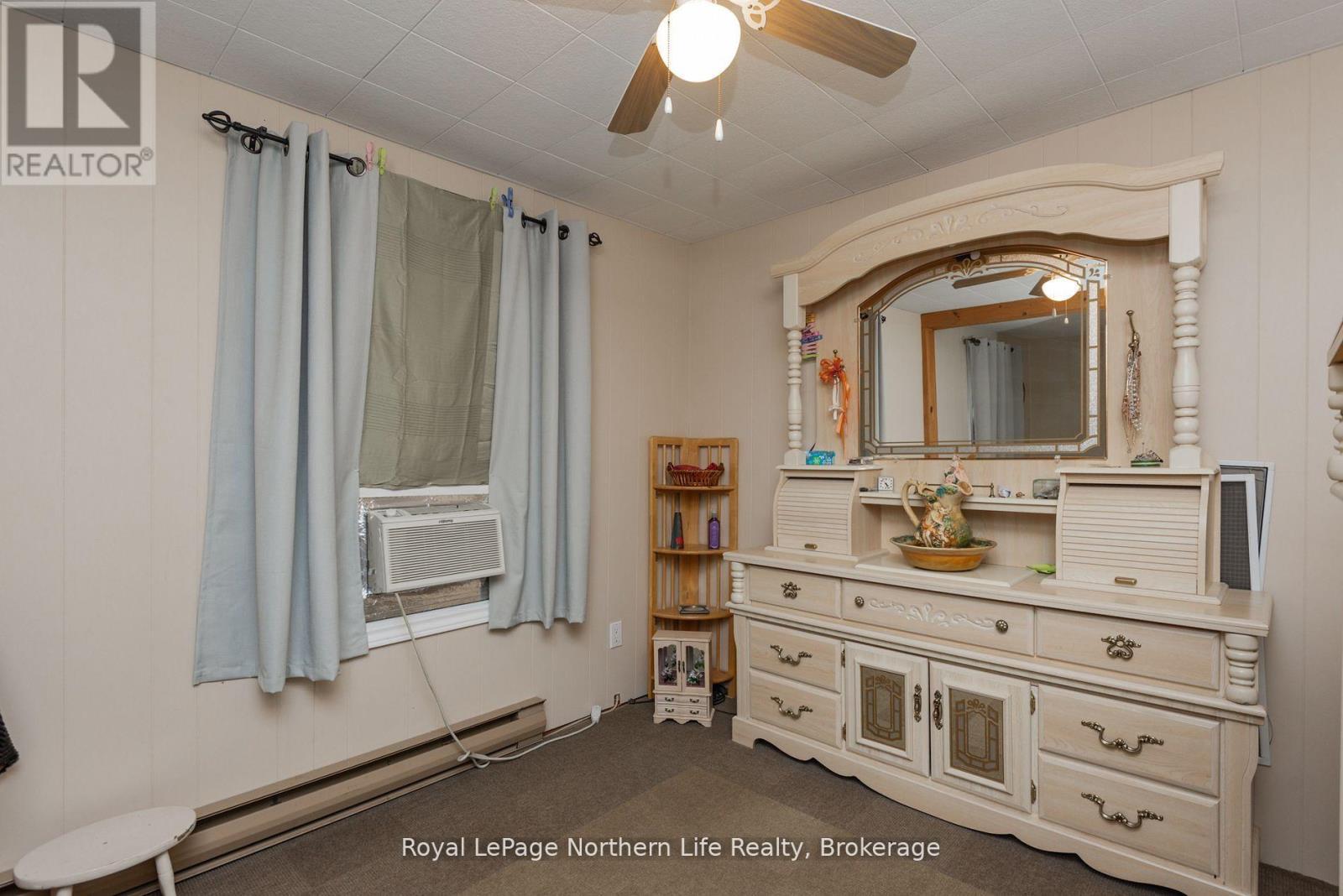 91 Oak Street, Unorganized Townships (Thorne), ON - Indoor