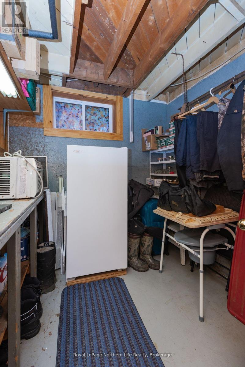 91 Oak Street, Unorganized Townships (Thorne), ON - Indoor