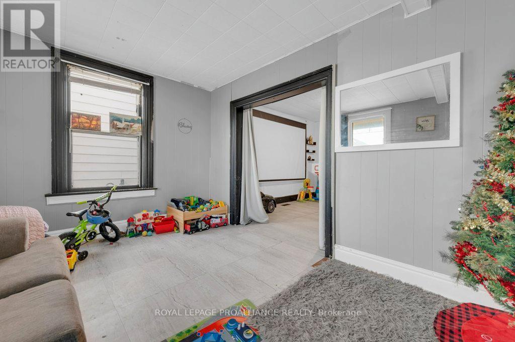 431 Main Street, Deseronto (Deseronto (Town)), ON - Indoor Photo Showing Other Room