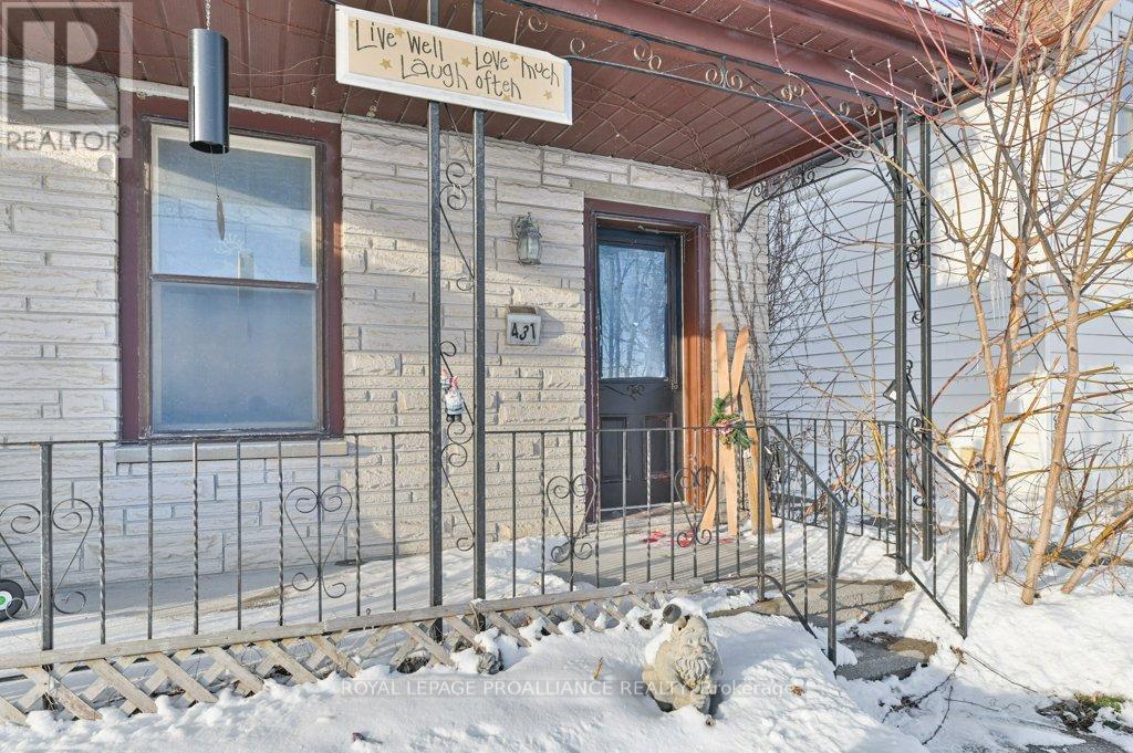 431 Main Street, Deseronto (Deseronto (Town)), ON - Outdoor