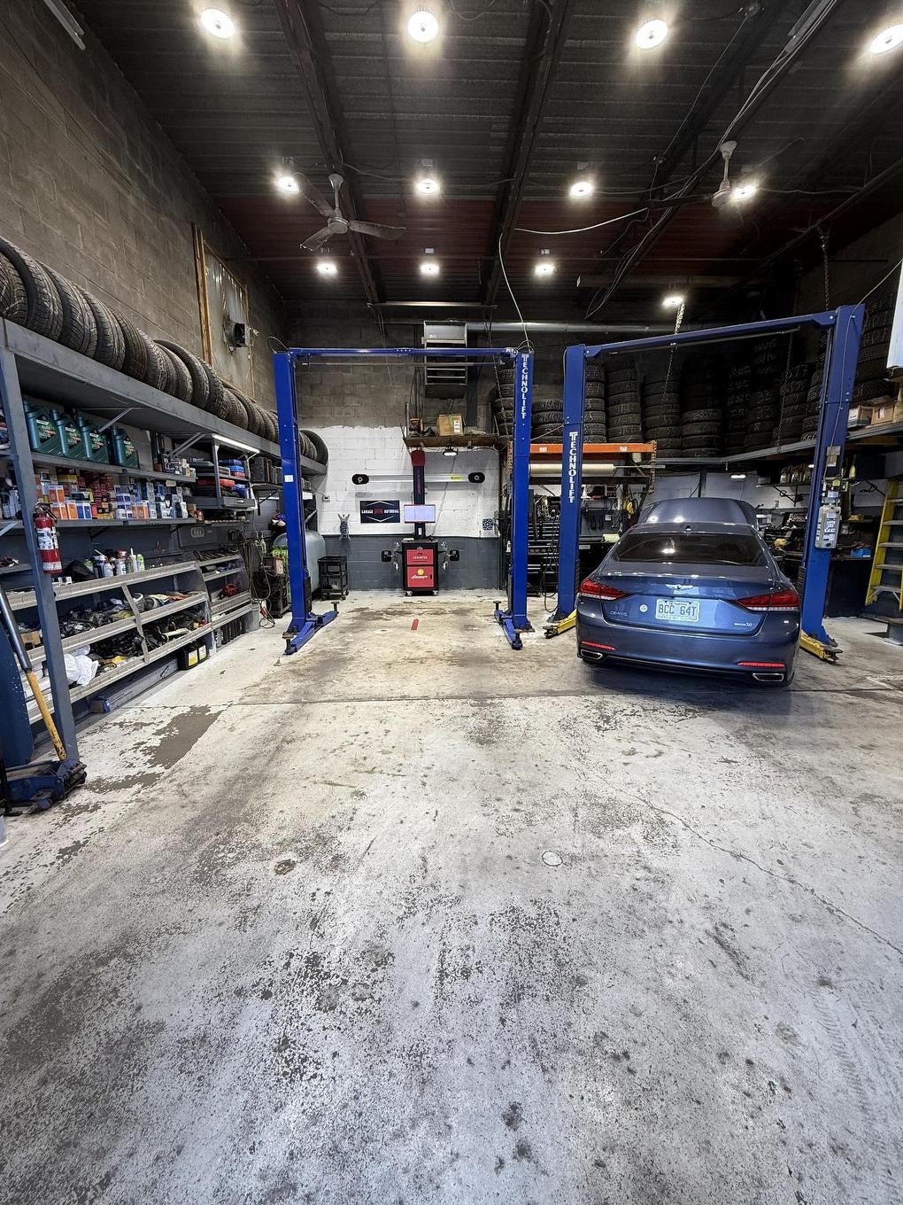Intérieur - 11 Indisponible, Laval (Laval-Des-Rapides), QC - Indoor Photo Showing Garage