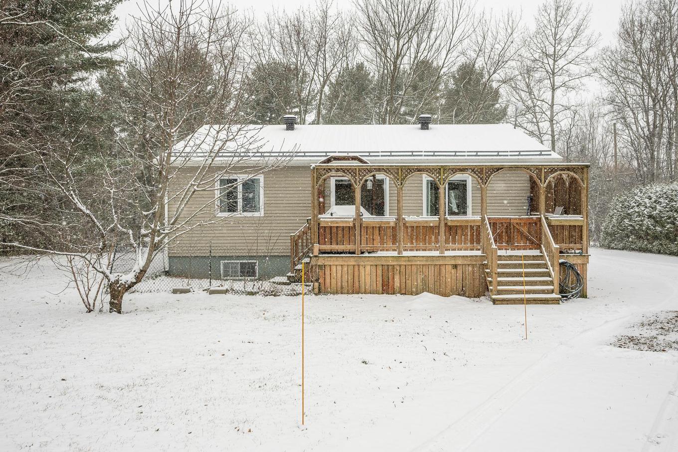 Cour - 319 23E Avenue E., Venise-En-Québec, QC - Outdoor