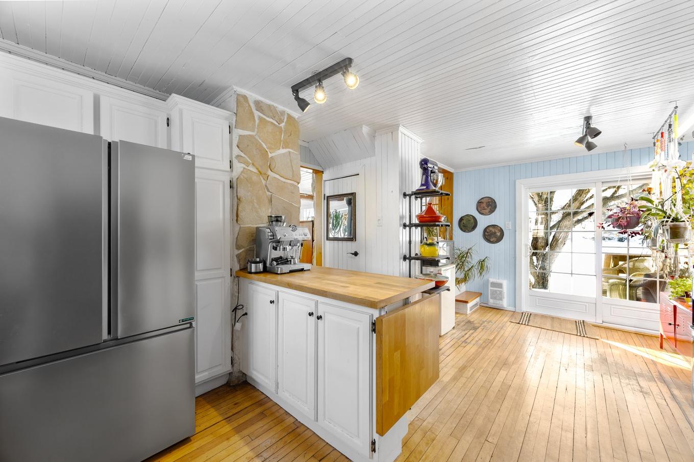 Kitchen - 3 Av. St-Joseph, Saint-Ours, QC - Indoor