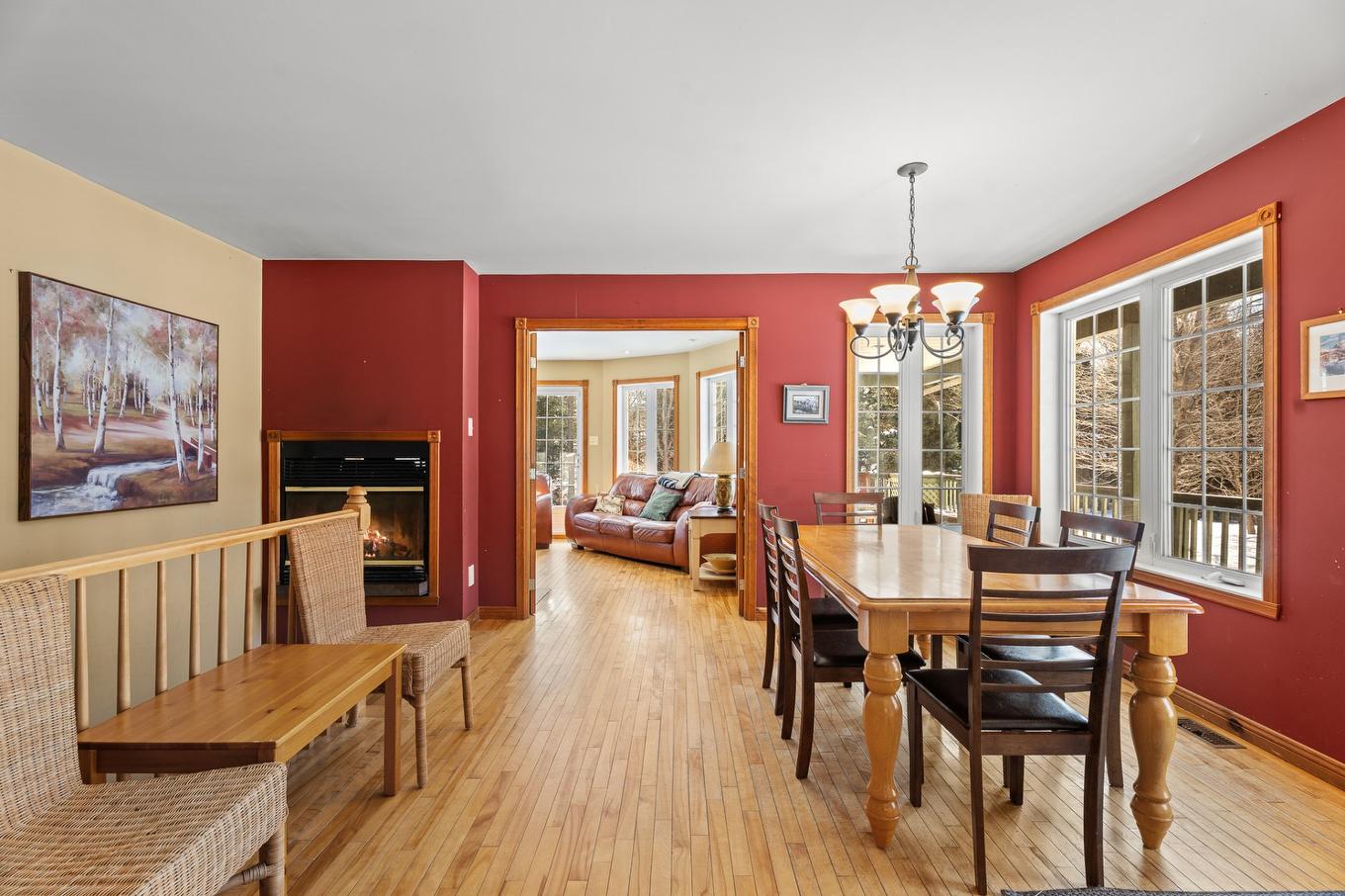Vue d'ensemble - 38 Imp. Denise, Lac-Supérieur, QC - Indoor Photo Showing Dining Room