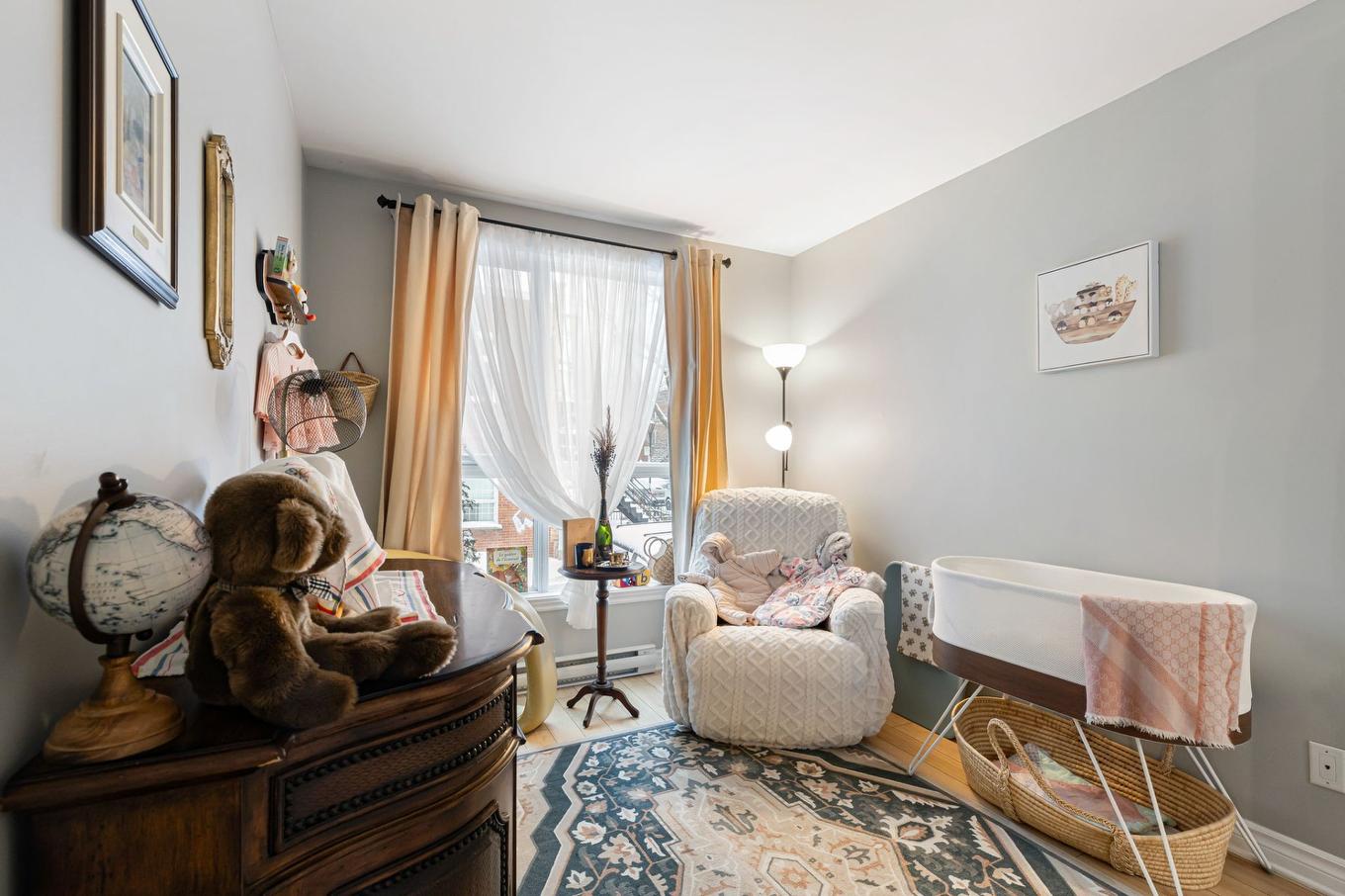 Chambre à coucher - 202-3561 Rue De Rouen, Montréal (Mercier/Hochelaga-Maisonneuve), QC - Indoor